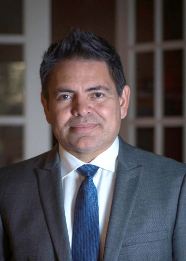Oscar Aguirre Headshot