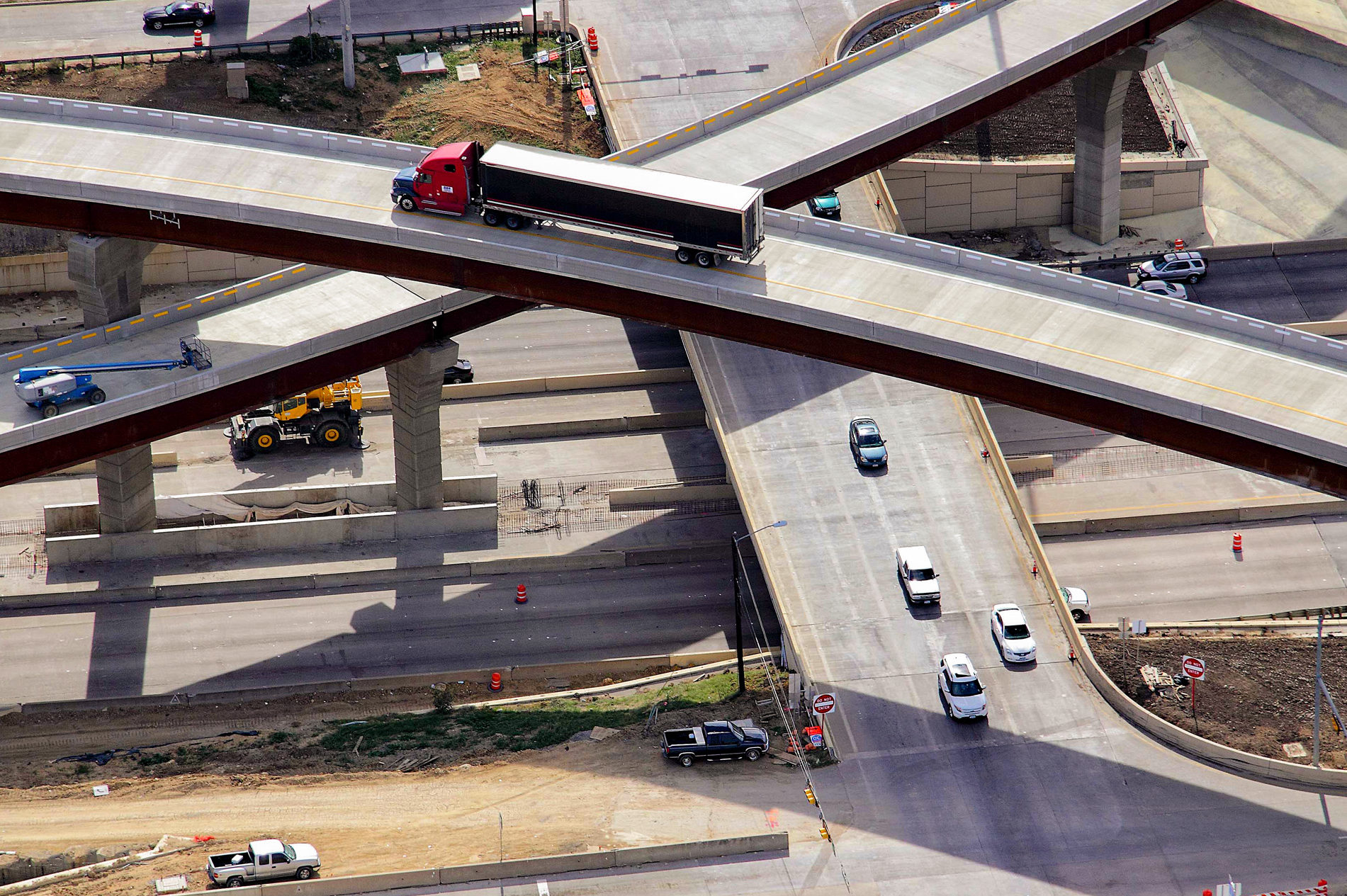 Aerial of President George Bush Turnpike, SH 161