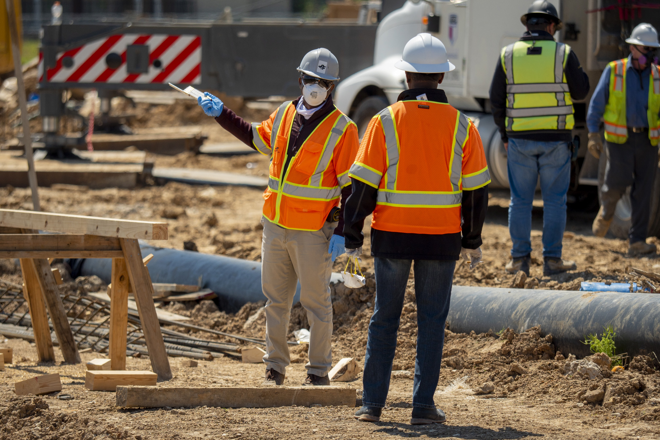 Engineering team at Ardmore Street Bridge Replacement project